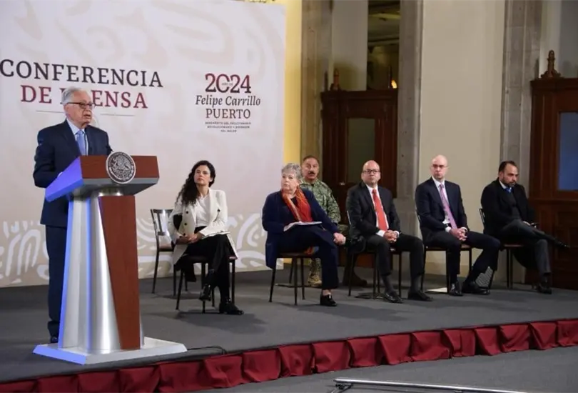 El director general de la CFE, Manuel Bartlett D&iacute;az, inform&oacute; sobre la iniciativa de reforma constitucional en materia de industrias estrat&eacute;gicas del Estado.