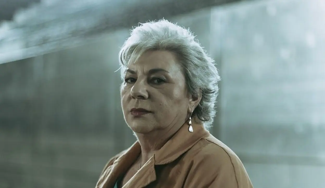 En esta docuserie de Max, se presenta el caso de Dolores Vázquez, quien fue condenada injustamente por un asesinato en el Caso Wanninkhof. 20 años después, habla sobre el mayor error de la justicia en España.