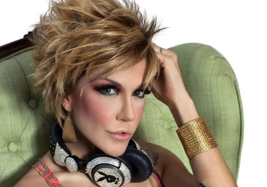 En 2003 se estrenó la segunda temporada del programa, donde hubo participantes como Poncho de Nigris, quienes después se volvieron actores o conductores. 