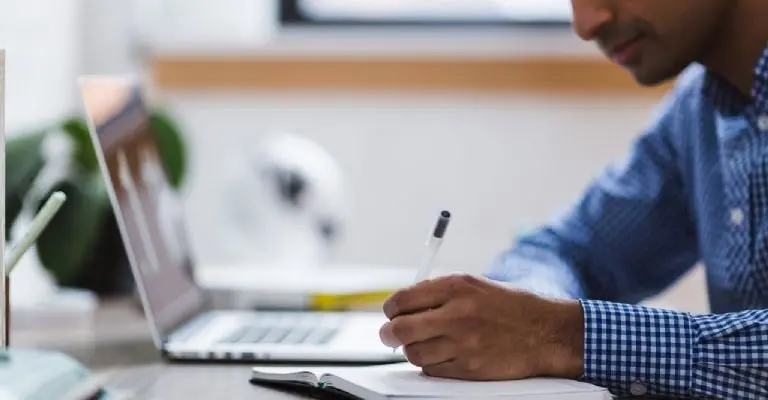 Los ingresos de la Clase Media provienen principalmente de trabajos asalariados o pequeños negocios.Foto: Pixabay/ StockSnap