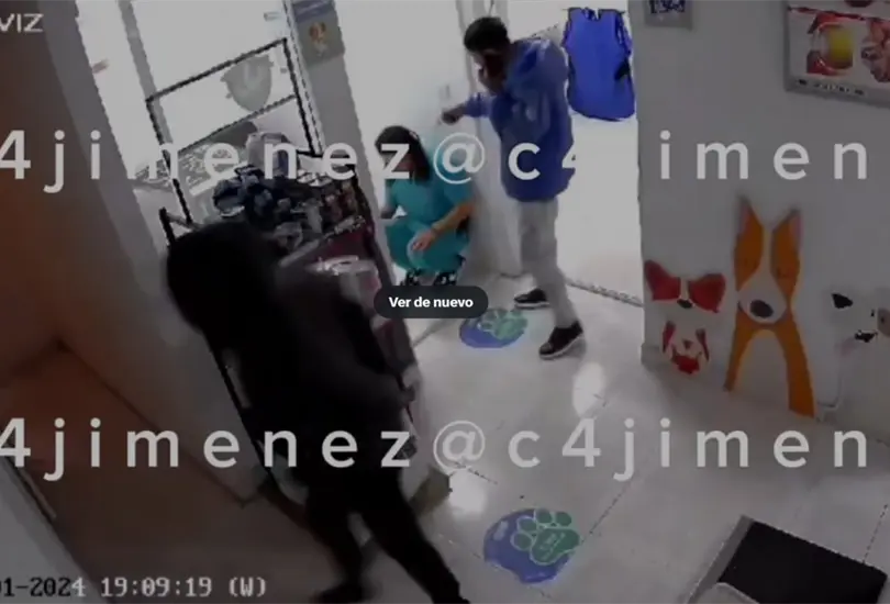 Captan a extorsionadores exigiendo pago semanal a veterinaria en el Estado de México Captan a extorsionadores exigiendo pago semanal a veterinaria en el Estado de México