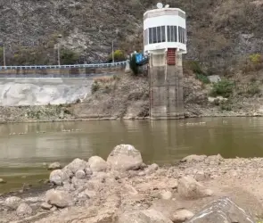 "Desastre absoluto": un escalofriante video muestra al Sistema Cutzamala semivacío y con agua estancada