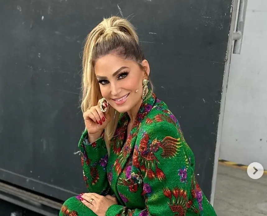 Fue en 2023, cuando la conductora habl&oacute; de su mala experiencia en Hoy y acus&oacute; a sus excompa&ntilde;eras de ser malas personas. Tambi&eacute;n afirm&oacute; que Legarreta andaba con un ejecutivo de Televisa y por eso segu&iacute;a en el programa, lo que cre&oacute; gran pol&eacute;mica.