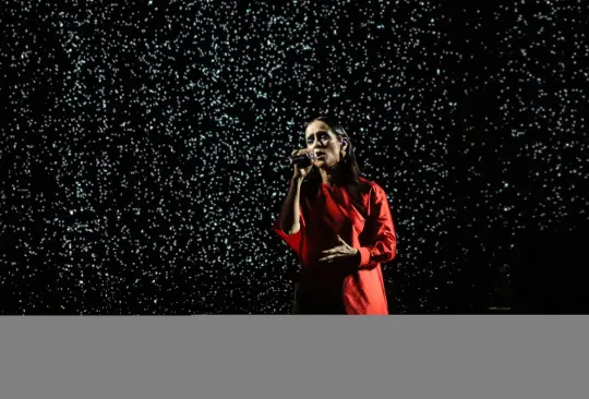 FOTOS| Julieta Venegas hace vibrar a las capitalinas con sus éxitos en el Zócalo de la CDMX