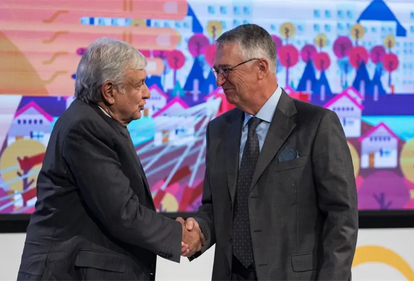 AMLO revel&oacute; que Ricardo Salinas Pliego lo busc&oacute; por deuda con el SAT. 