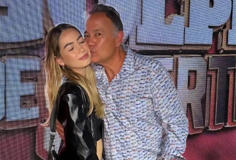 Nicandro D&iacute;az y su hija Victoria