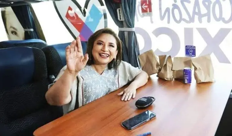 La candidata pretende que el Xochibus la acompañe durante toda la campaña presidencial Créditos: X