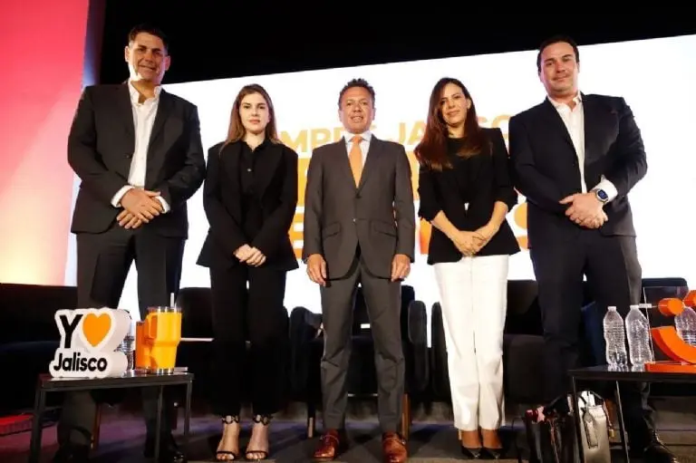 Pablo Lemus presenta propuestas de emprendimiento en Cámara de Comercio de Guadalajara - Cortesía