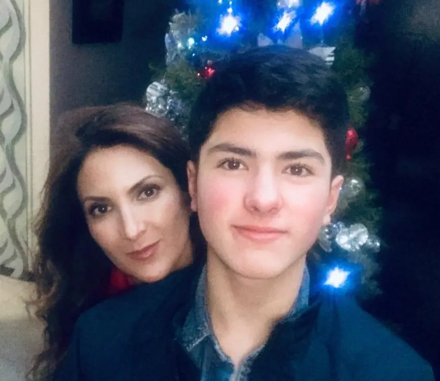 Su romance comenzó cuando ella se desempeñaba como funcionaria en la Secretaría de Finanzas del Estado de México y Peña parte del gabinete de su tío Arturo Montiel Rojas.