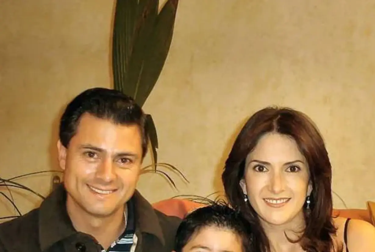 La verdad salió a la luz en 2012, cuando Peña era precandidato a la presidencia de México. El político lo aceptó y reveló que su esposa lo sabía, también explicó que la relación ocurrió cuando pasaban por una crisis en su matrimonio.