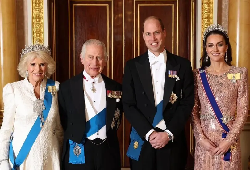 Reina Camilla, rey Carlos III, pr&iacute;ncipe William y Kate Middleton