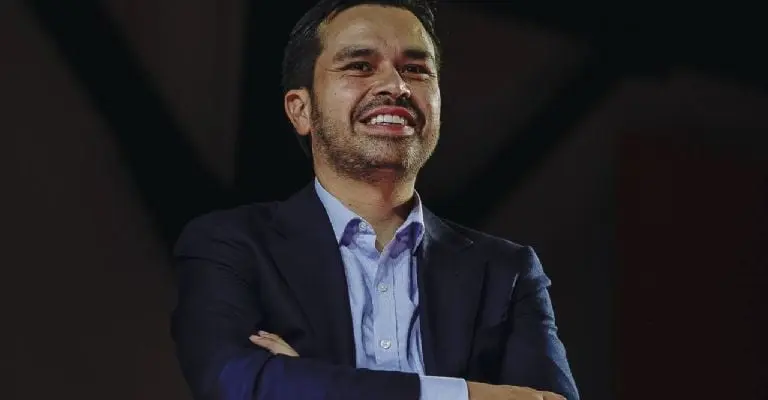 Jorge Máynez a favor de mejorar las oportunidades laborales de los mexicanos. Foto X: @DanteDelgado