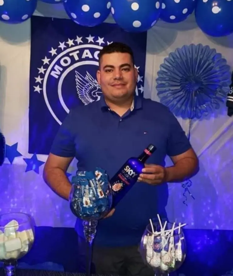 Maynor era padre de dos hijos y tenía múltiples trabajos para poder sacar adelante a su familia Créditos: Especial