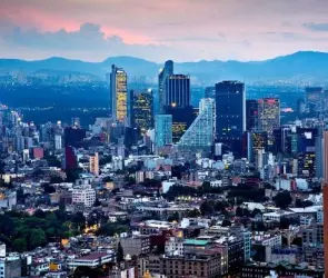 Corrupción inmobiliaria: la CDMX digitalizó 14 trámites de construcción para combatirla