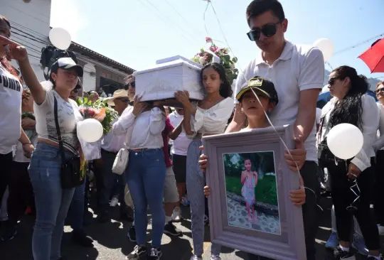 Familiares y pobladores de Taxco, Guerrero se dieron cita para brindar el último adiós