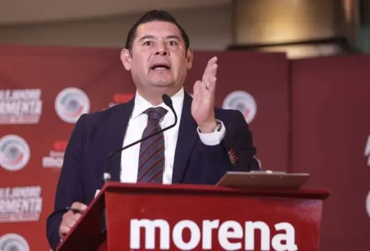 "La pobreza no se combate con la pavimentación de calles, se requiere visión integral humanista", dijo el senador Morenista 