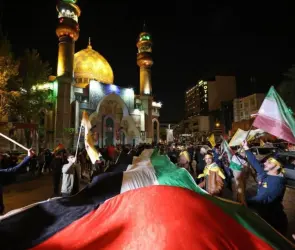 VIDEOS| Así celebraron los iraníes el lanzamiento de drones y misiles a Israel