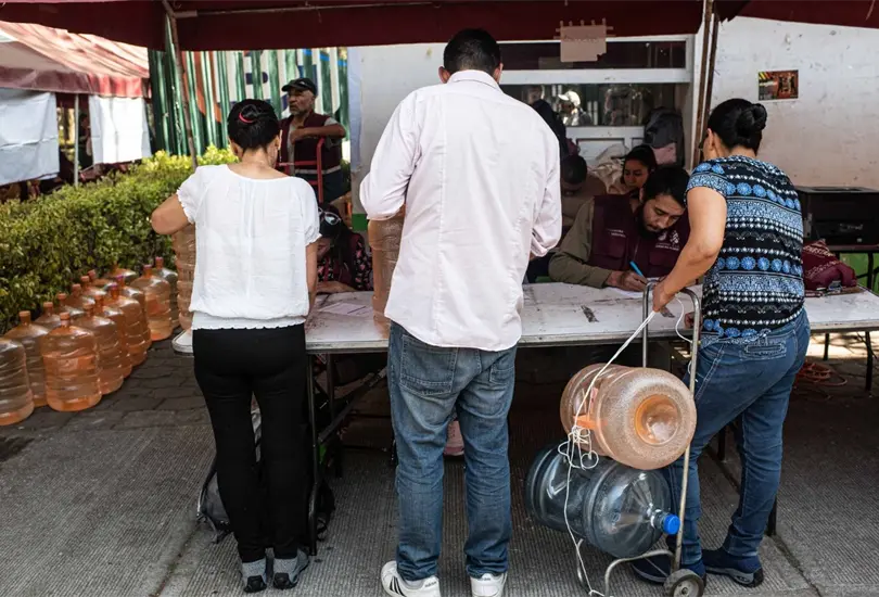 Agua contaminada Benito Ju&aacute;rez: aqu&iacute; puedes conseguir garrafones gratis 