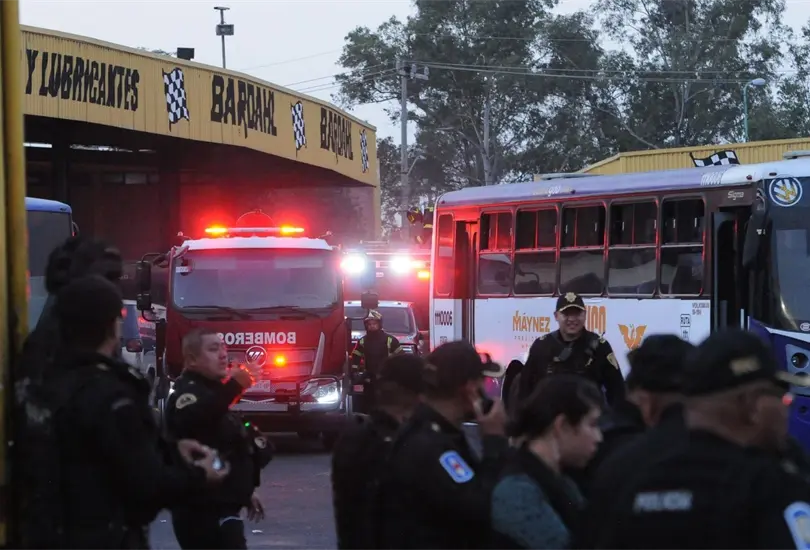 Filtran audios que revelan c&oacute;mo fueron los &uacute;ltimos minutos del helic&oacute;ptero que se desplom&oacute; en CDMX