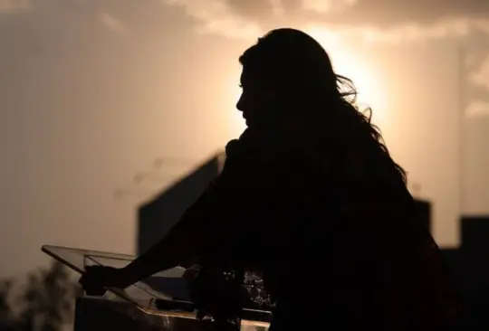 Clara Brugada, la mejor posicionada en CDMX. 