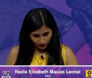 VIDEO| Candidata a diputada por el PRD en CDMX se pone nerviosa y enmudece en pleno DEBATE