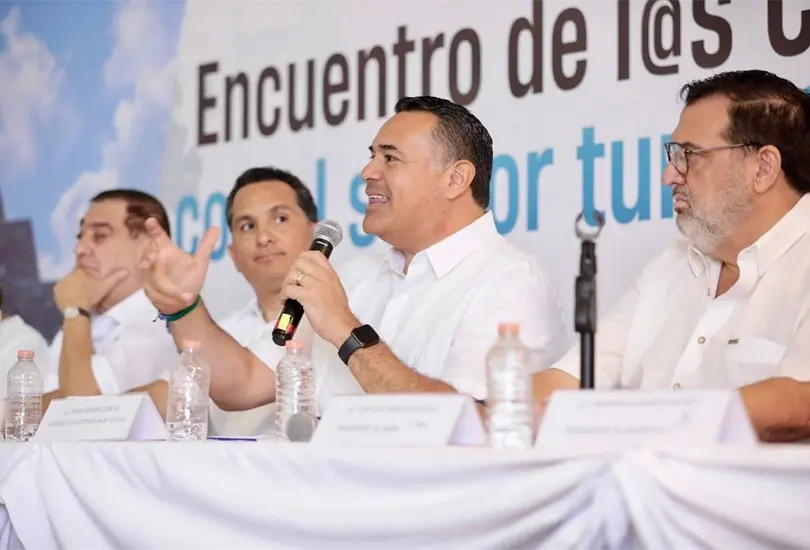 Ren&aacute;n Barrera Concha, candidato com&uacute;n del PAN, PRI y Nueva Alianza a gobernador de Yucat&aacute;n, present&oacute; un conjunto de propuestas para potenciar el sector tur&iacute;stico en el estado en caso de resultar electo en las pr&oacute;ximas elecciones
