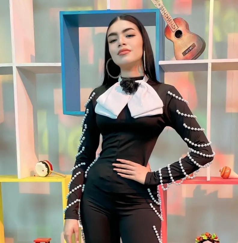 Según ha contado, tuvo que botear en las calles para costear su viaje y el de su familia a la Ciudad de México.