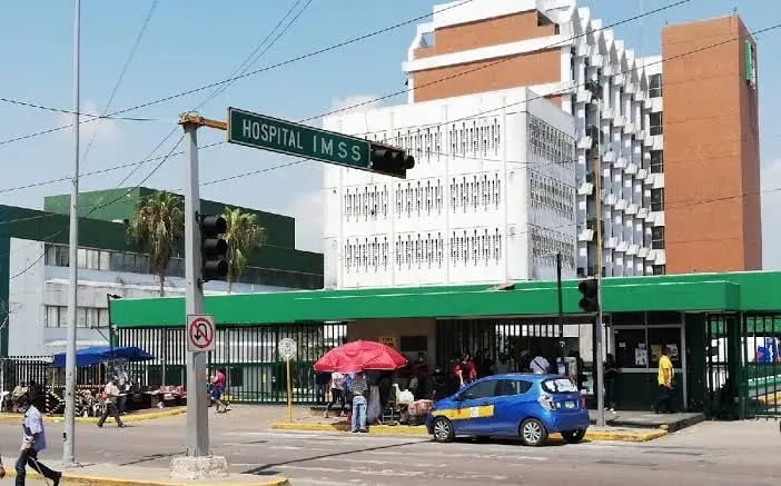 J&oacute;venes transfieren por error 24 mil pesos de su graduaci&oacute;n a enfermera y ella se niega a devolverlos