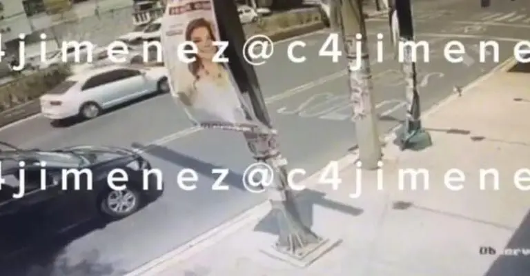 Las personas a bordo de la camioneta no presentaron ningún dañoFoto: Captura