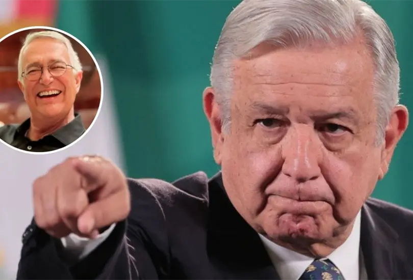 AMLO acus&oacute; al empresario de no dejar a sus conductores de noticias actuar con libertad 