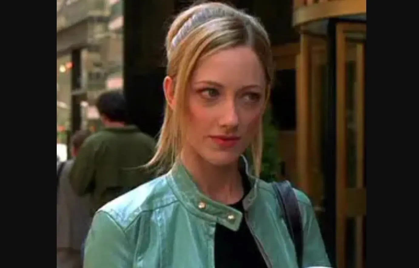 Judy Greer interpretó a Lucy Wyman.