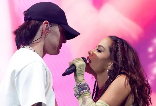 Anitta y Peso Pluma son captados besándose en Las Vegas 