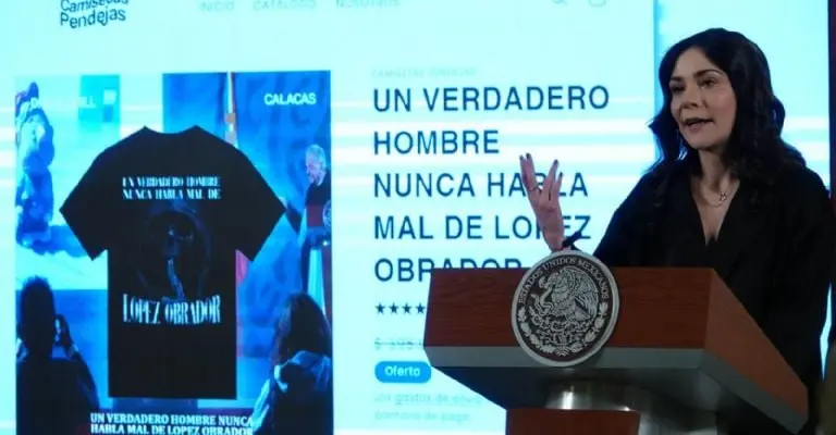 Ana Vilchis explica en la mañanera la controversia generada por la playeraFoto: Galo Cañas Cuartoscuro