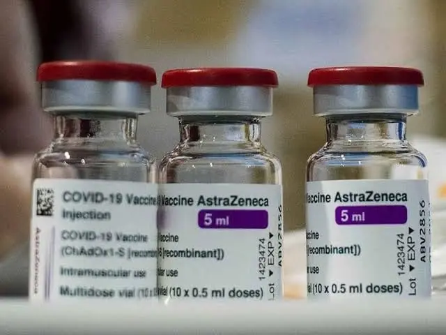 AstraZeneca reconoce la Trombosis como efecto secundario de sus vacunas anticovid