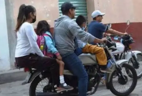 Aprueban reforma que prohíbe a menores de 12 años viajar en motocicleta