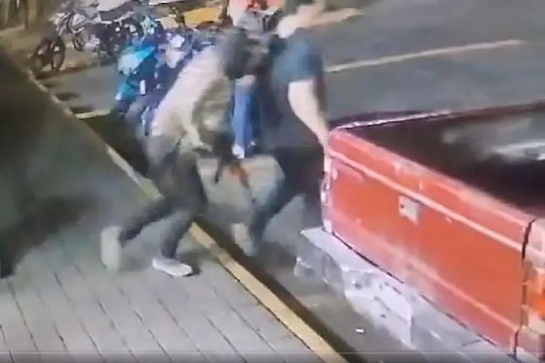 Filtran video del secuestro de suegro de Alma Denisse - Captura de pantalla