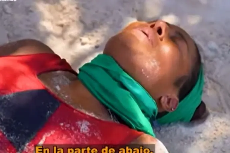 Toñita sufre accidente en Survivor México - Tomada de video
