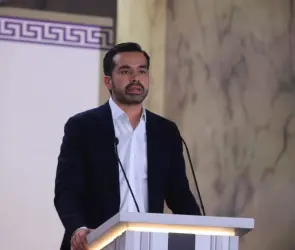 Álvarez Máynez arremete contra Felipe Calderón por cuestionar resultados preliminares del INE