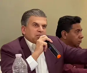 Ricardo Sheffield denuncia que incendiaron la casa de campaña de Morena en Celaya: es "fake news"… otra vez