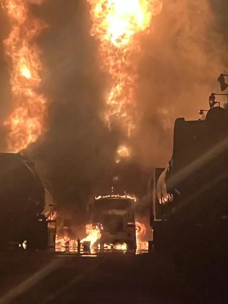 Reportan explosión de cinco pipas de gas LP en Tlahuelilpan - @luismiguelbaraa