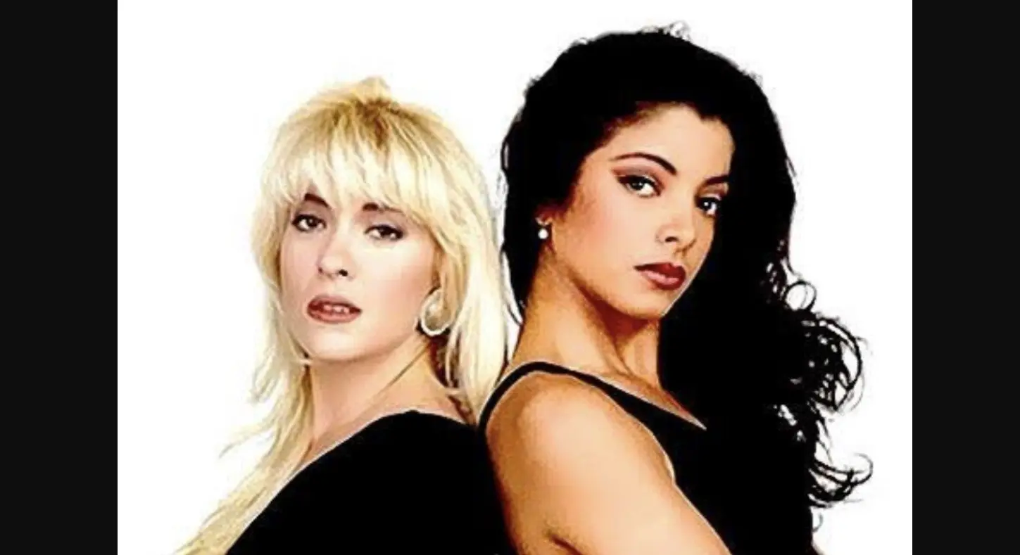 En 1994 debutó en la actuación con la telenovela 'Volver a empezar' de Televisa.