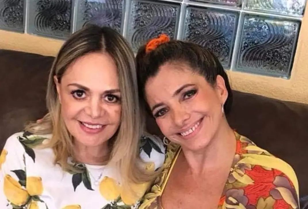 Según el diseñador Jerónimo García, Pilar Montenegro padece una enfermedad llamada Ataxia, la cual causa la descoordinación en el movimiento del cuerpo y está en silla de ruedas.