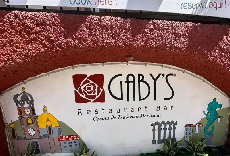 El Chef mexicano Julio Castell&oacute;n denunci&oacute; que gringos quieren cerrar su restaurante 
