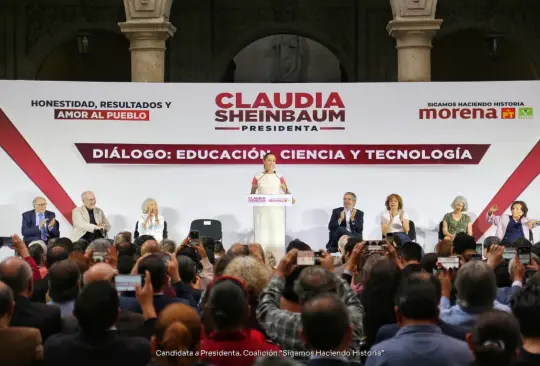 Sheinbaum promete libertad de investigación a científicos y académicos