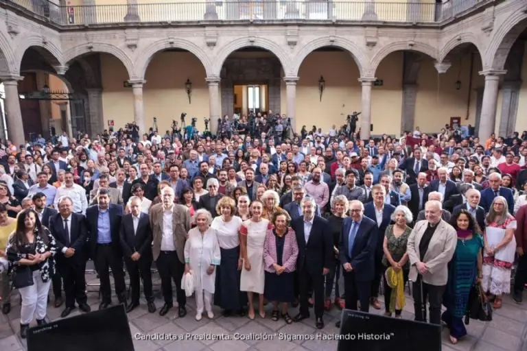 Sheinbaum promete libertad de investigación a científicos y académicos - Cortesía