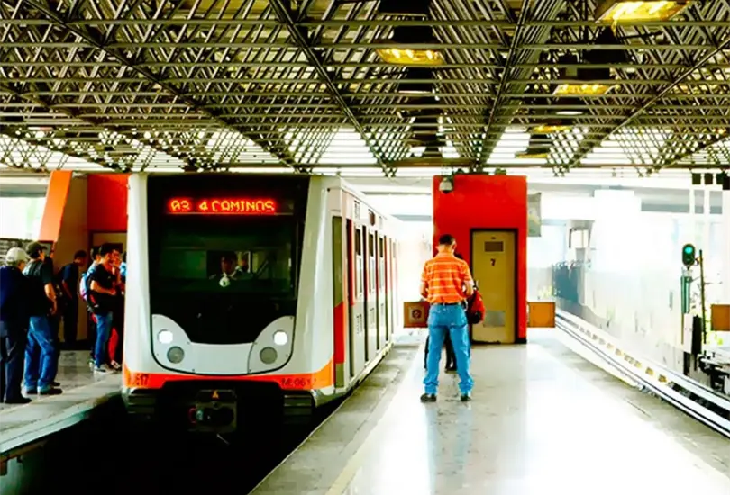 El incidente en el metro ha suscitado un incremento significativo en la búsqueda de detalles sobre los salarios, requisitos y beneficios que reciben los empleados del sistema de transporte. El incidente en el metro ha suscitado un incremento significativo en la búsqueda de detalles sobre los salarios, requisitos y beneficios que reciben los empleados del sistema de transporte.