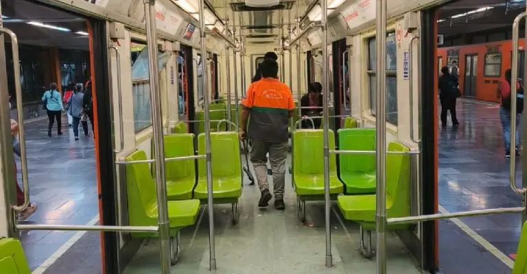 El gobierno de la Ciudad de México adquirió 29 trenes de última tecnología provenientes de China; sin embargo, hasta el momento, estos aún no han sido incorporados a la red de transporte. Foto X: @MetroCDMX