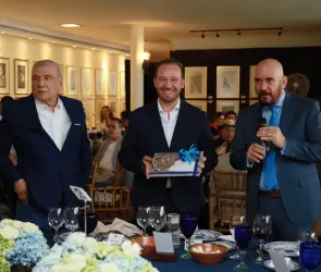 Santiago Taboada busca dar estímulos a artistas y compositores en la CDMX