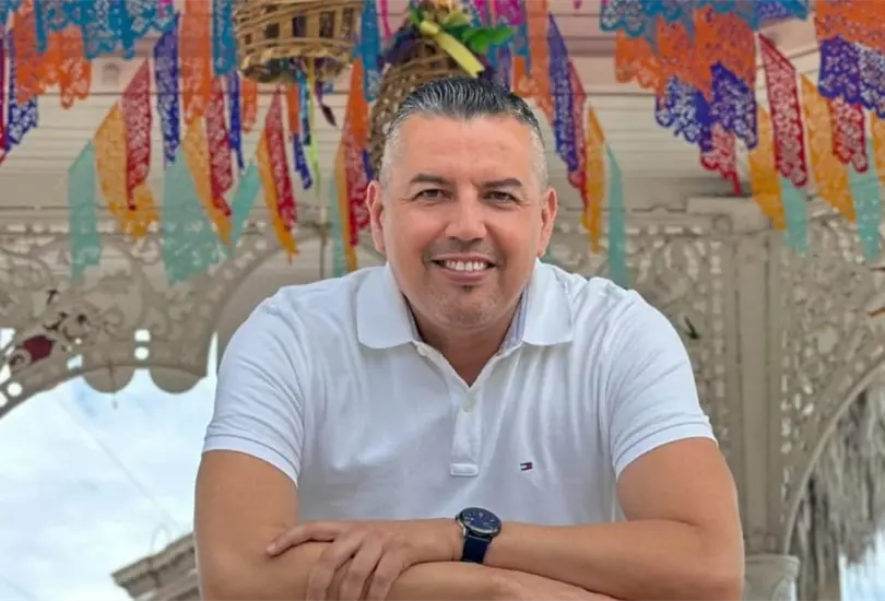 Candidato del PRI-PAN finge discapacidad visual y pierde registro para diputado en Colima Candidato del PRI-PAN finge discapacidad visual y pierde registro para diputado en Colima