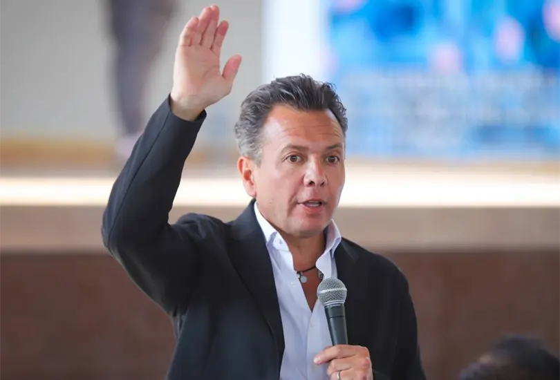 Pablo Lemus sigue enfrente en las encuestas por la gobernatura del estado de Jalisco.